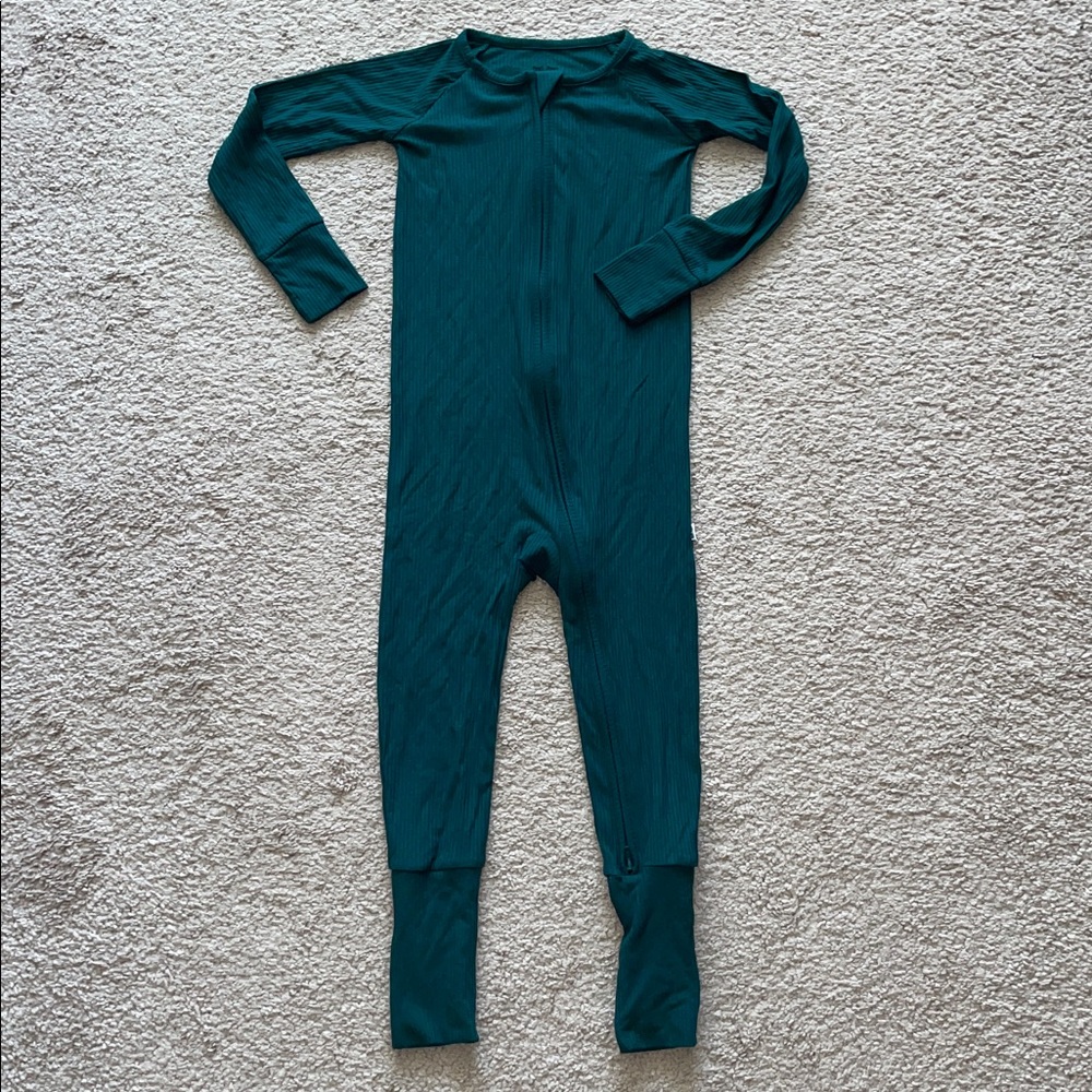 EUC Little Sleepies Ribbed Pine Zippy